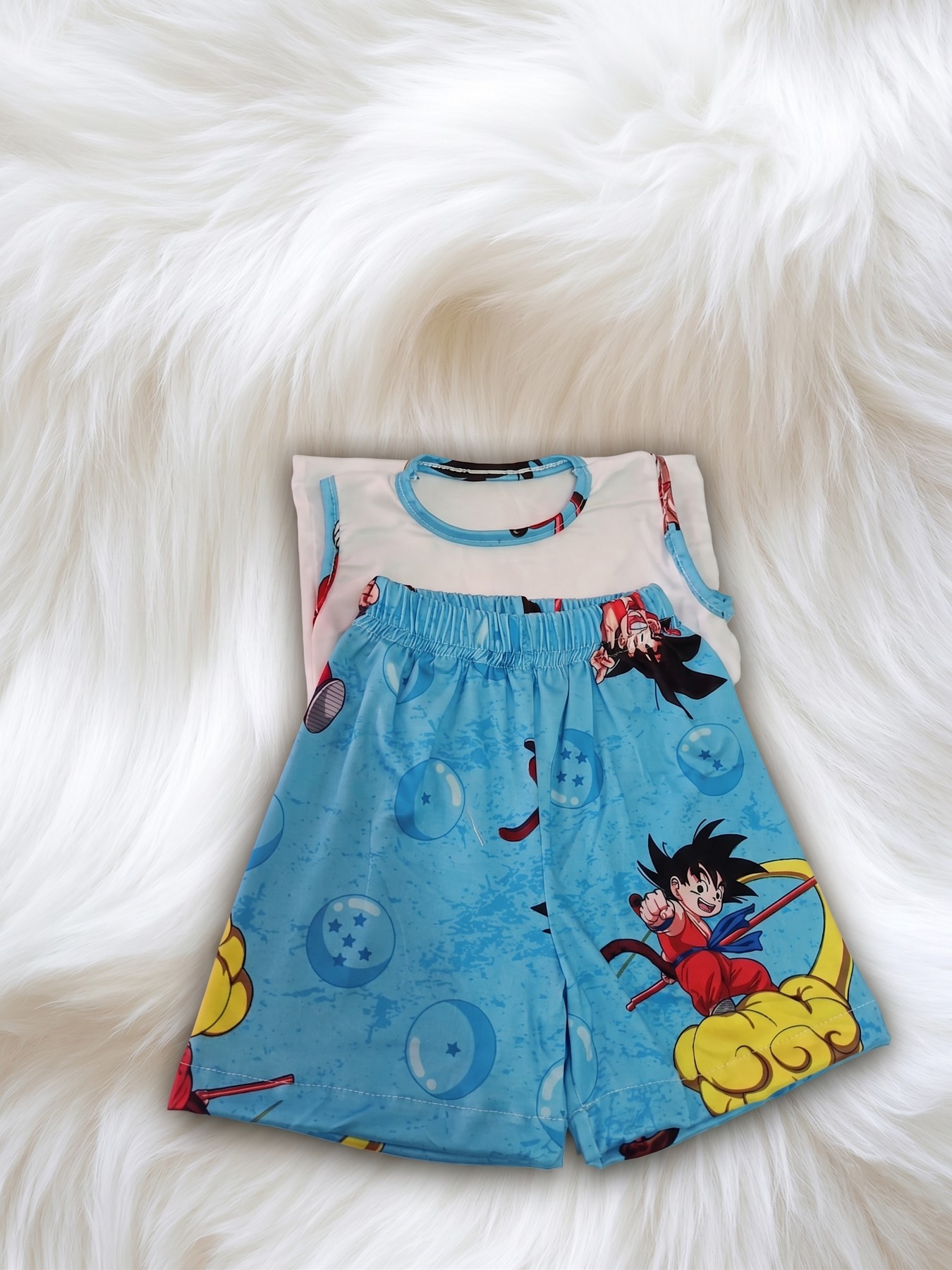 Pijama azul con estampado de personaje